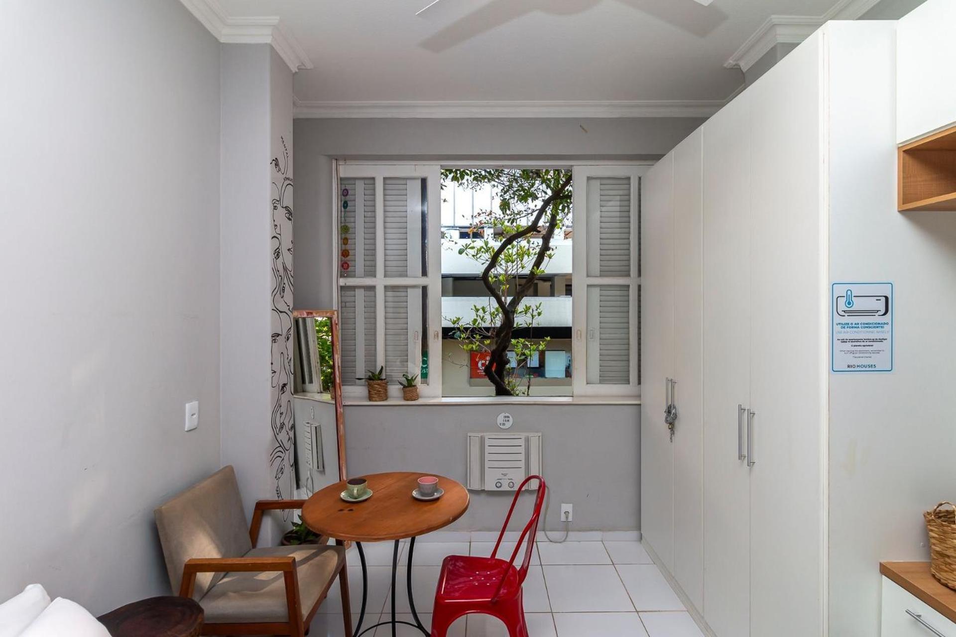 Anibal De Mendonca 80, Ipanema Apartment *